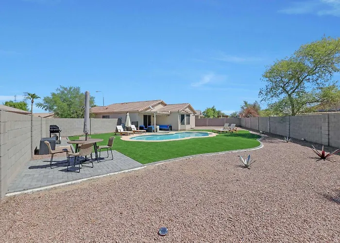 Paradise Pool Sports Complex Family Friendly *