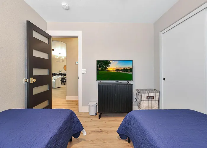 Paradise Pool Sports Complex Family Friendly Holiday home